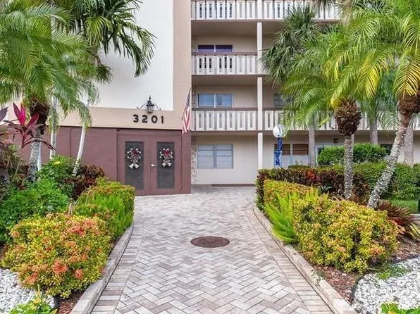 3201 Portofino Point #E3, Pompano Beach, FL 33066