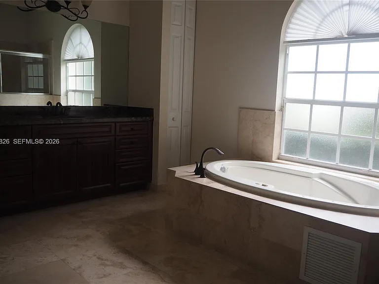2750 Jockey Cir E — Photo 58