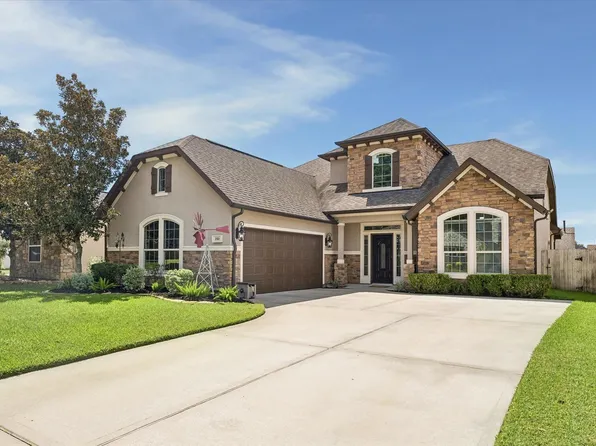 202 Wyndemere Dr, Montgomery, TX 77356