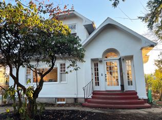 3448A SW Canby St, Portland, OR 97219