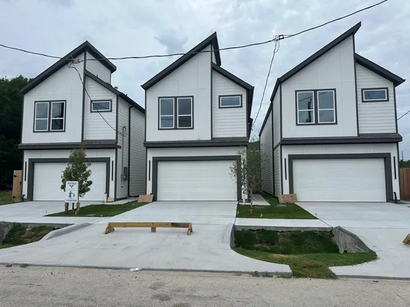 848 Lucky St, Houston, TX 77088