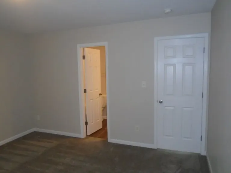172 Collinwood Dr — Photo 10