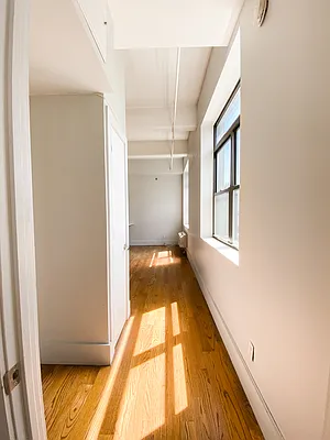 Rented by City Vista Inc | media 37