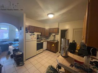 12 Hull St APT 1, Boston, MA 02113
