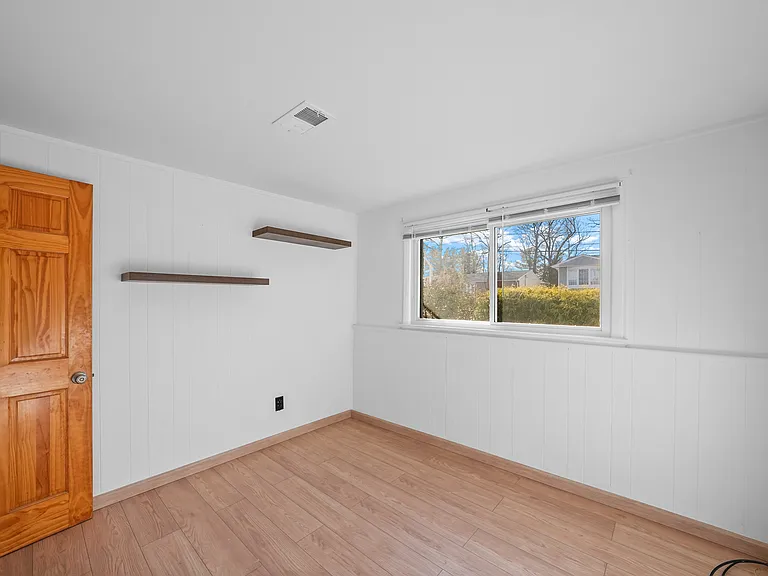 895 Patton St — Photo 23