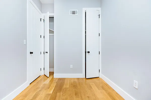 Rented by Nooklyn NYC LLC | media 73