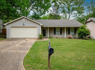 13710 Scarlet Oak Dr, Little Rock, AR 72211