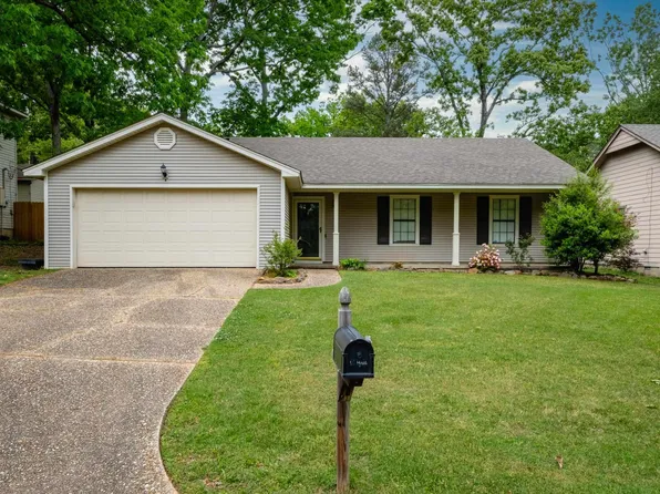 13710 Scarlet Oak Dr, Little Rock, AR 72211