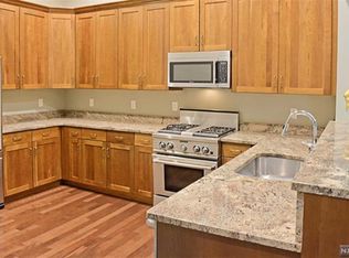 1406 Town Center Way #429, Livingston, NJ