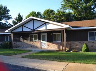 203 Village Place Dr #11, Roscommon, MI 48653