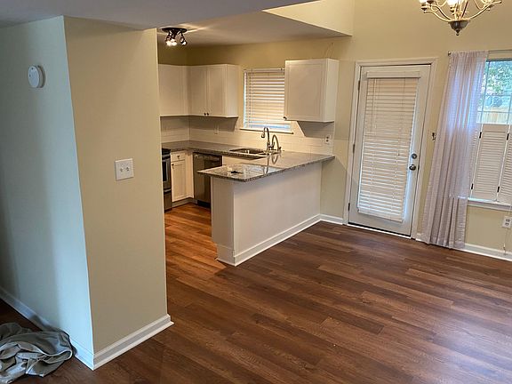 dining room/kitchen