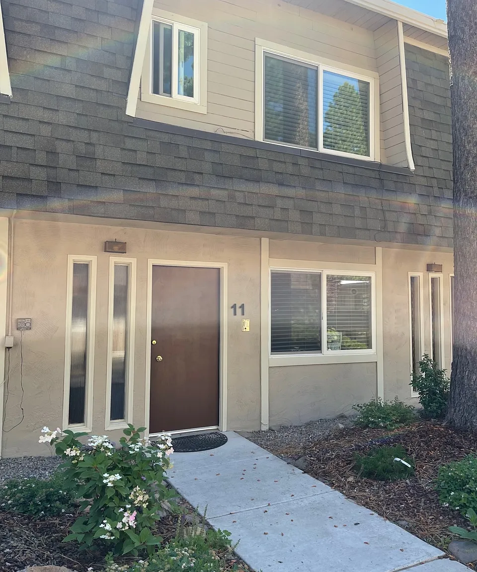 825 Southwood Blvd — Photo 1