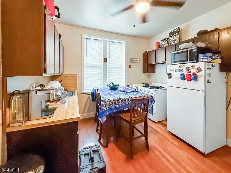 245 Lakeview Ave #7 — Photo 5