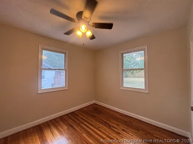 469 McPhee Dr — Photo 12