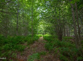 21 Stoney Brook Rd, Becket, MA 01223