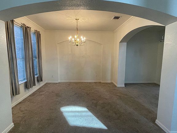 3rd image of 720 Candle Meadow Blvd
