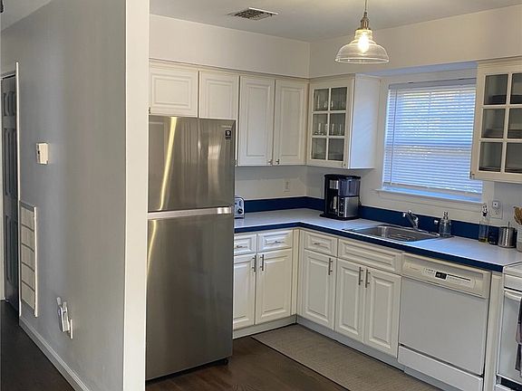 4th image of 67 Wavecrest Dr