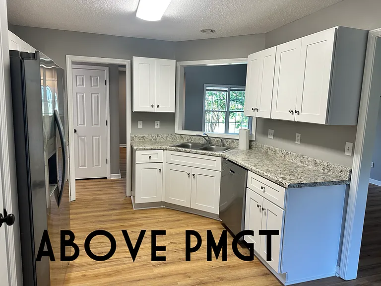 135 Cherrywood Rd — Photo 6