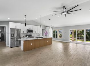 2210 NW 2nd Ave, Cape Coral, FL 33993