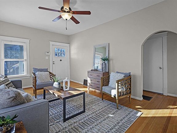 2nd image of 6423 Odell St
