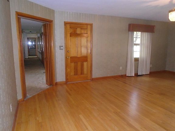 2nd image of 508 Boone Ave