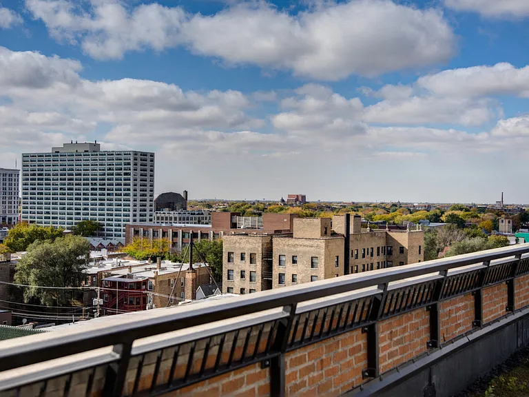 Somerset Place Apartments — Photo 61