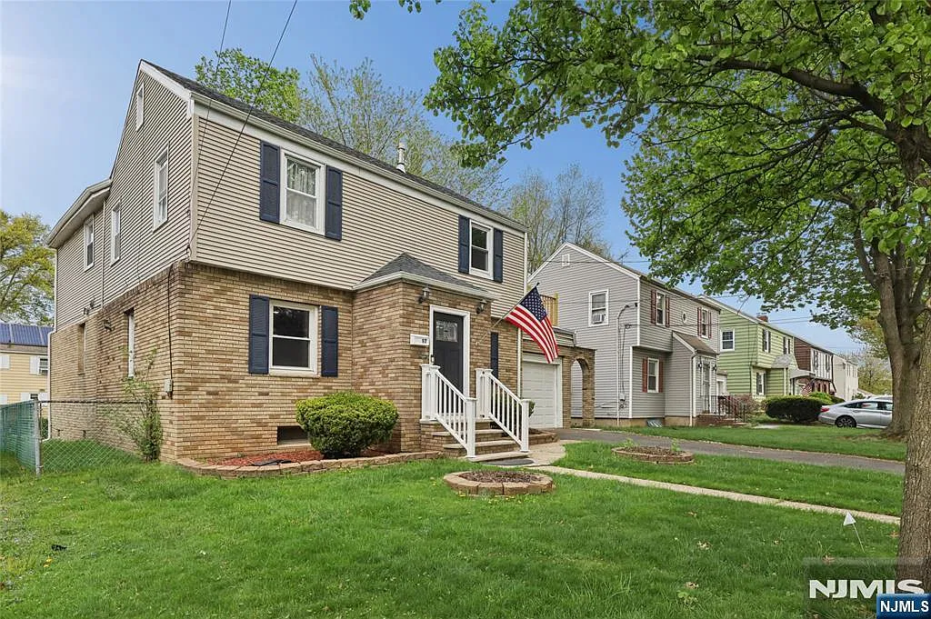 4 bed, 2.5 bath, $4,950 — Photo 3