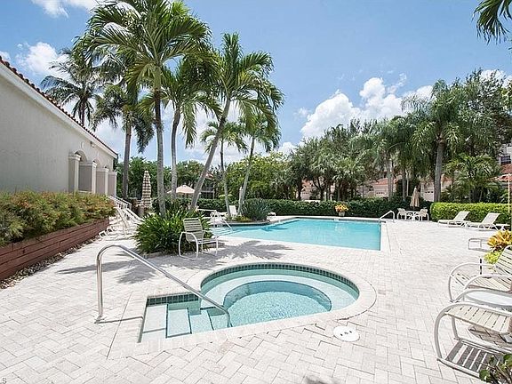 Clermont Pool