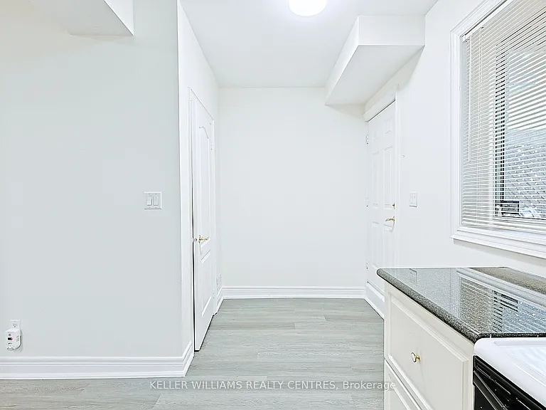 61 Fairchild Ave #BASEMENT — Photo 2