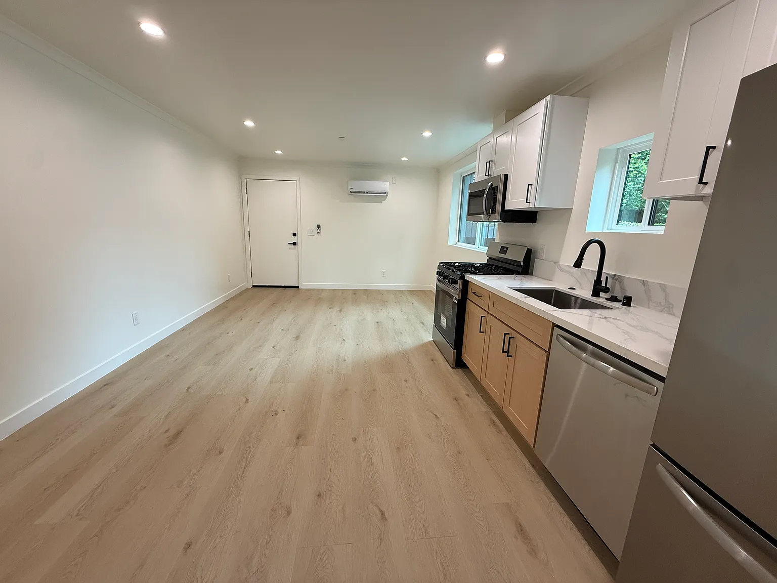 1 bed, 600 sqft, $2,295 — Photo 3