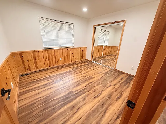 477 Villa Grove Ave — Photo 11