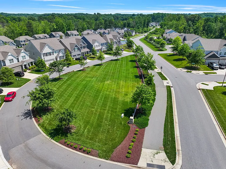 130 Carolina Ash Ln — Photo 45