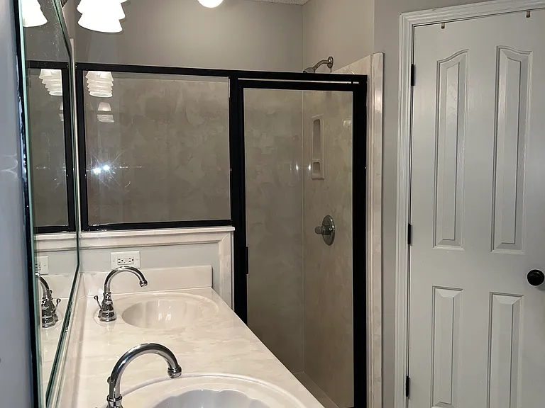 4236 Louden Dr — Photo 16