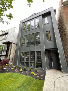 6150 S Saint Lawrence Ave N, Chicago, IL, 60637