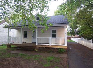201 Woodland View Dr, York, PA 17406