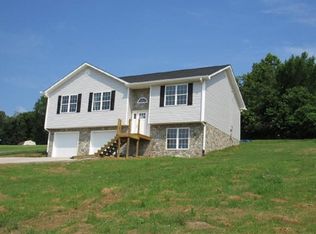 895 Sunnyside Loop, Greeneville, TN 37743