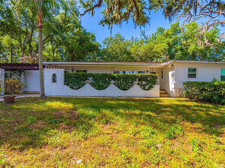 401 Bullard Pkwy — Photo 2