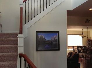 9985 SW Ledgestone Ct, Beaverton, OR 97007