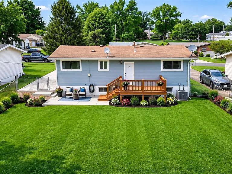 10530 Meath Dr — Photo 2