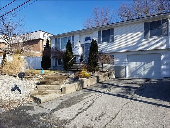 2nd image of 3 Meadow Ave