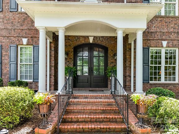 4th image of 11615 Hidden Forest Ln