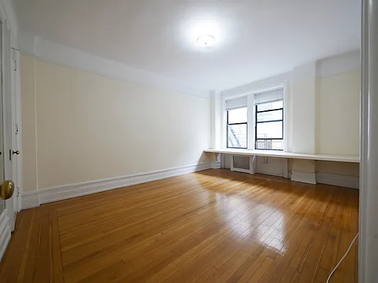 Rented by Rachel Realty | media 17