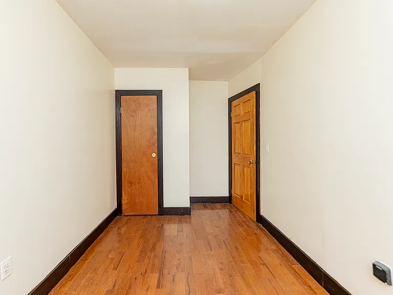 88 Starr St #2L — Photo 21