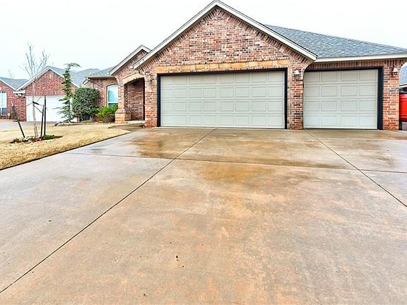 3rd image of 4809 Stag Horn Dr