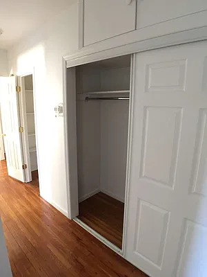Rented by Solution Realty Services LLC | media 7