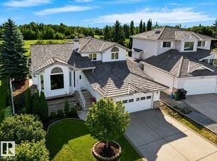 535 Pardee Bay NW, Edmonton, AB T5T 5Y9
