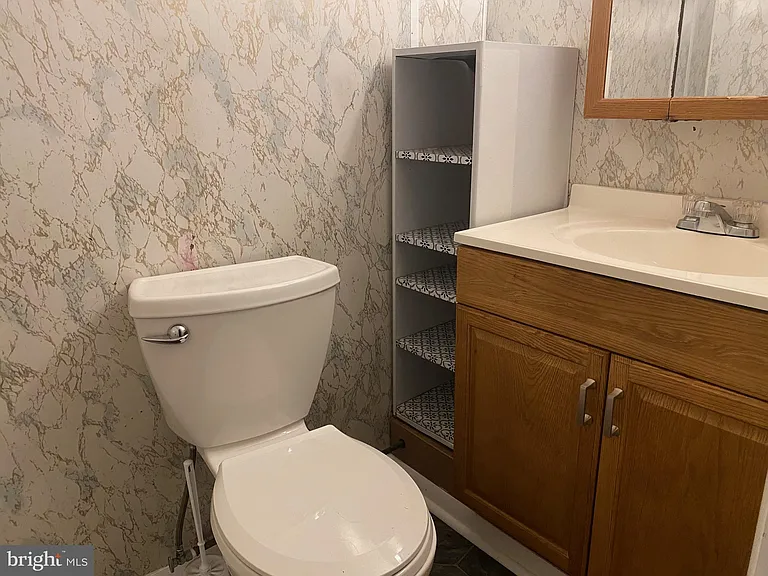 2338 Woodberry Dr — Photo 16
