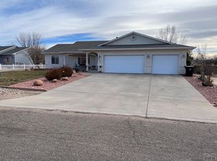 324 W Mangrum Dr, Pueblo West, CO 81007