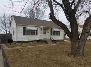 1104 W Court St, Beatrice, NE 68310