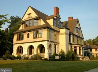 10 W Springettsbury Ave, York, PA 17403